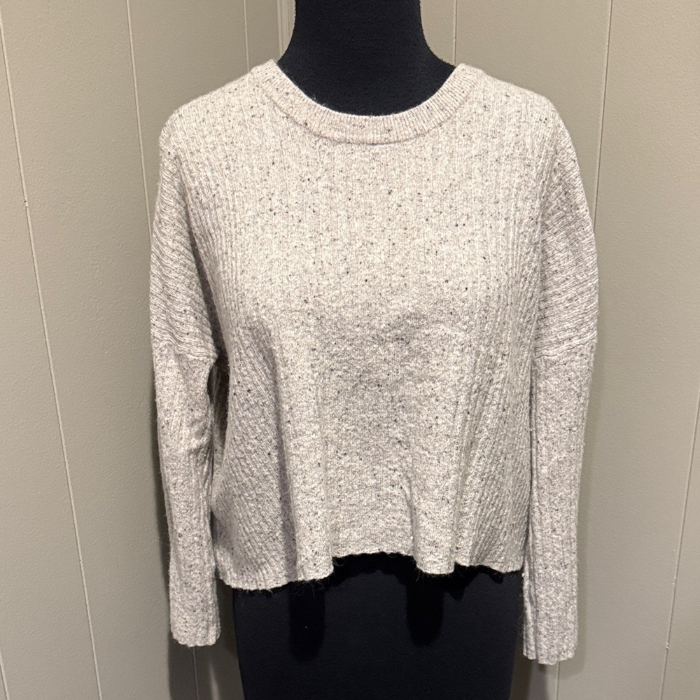 Madewell Gray Cropped Cozy Cottagecore  Crew Neck Sweater